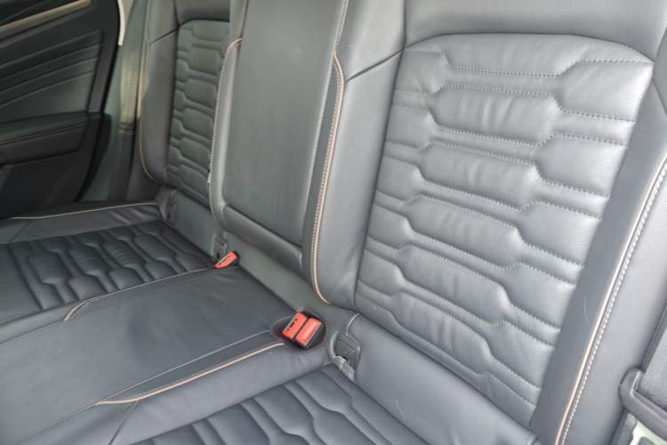 Used Volkswagen Passat 2019 330TSI Elite Edition China V Standard Left Rear Seat