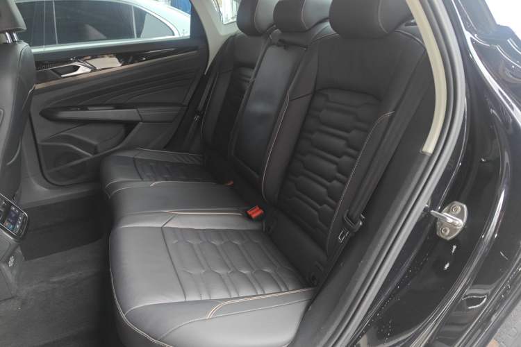 Used Volkswagen Passat 2019 330TSI Elite Edition China V Standard Left Rear Seat
