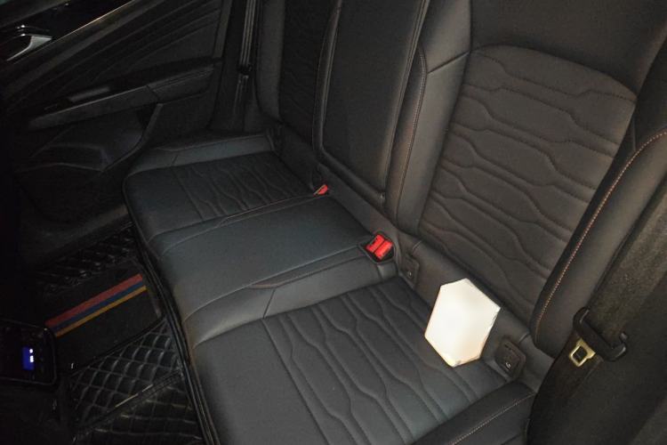 Used Volkswagen Passat 2019 330TSI Elite Edition China VI Left Rear Seat
