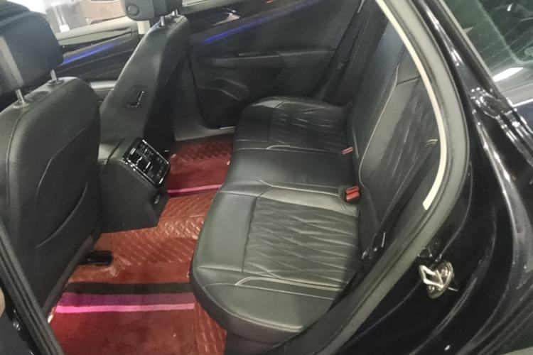 Used Volkswagen Passat 2019 330TSI Luxury Edition China VI Standard Left Rear Seat