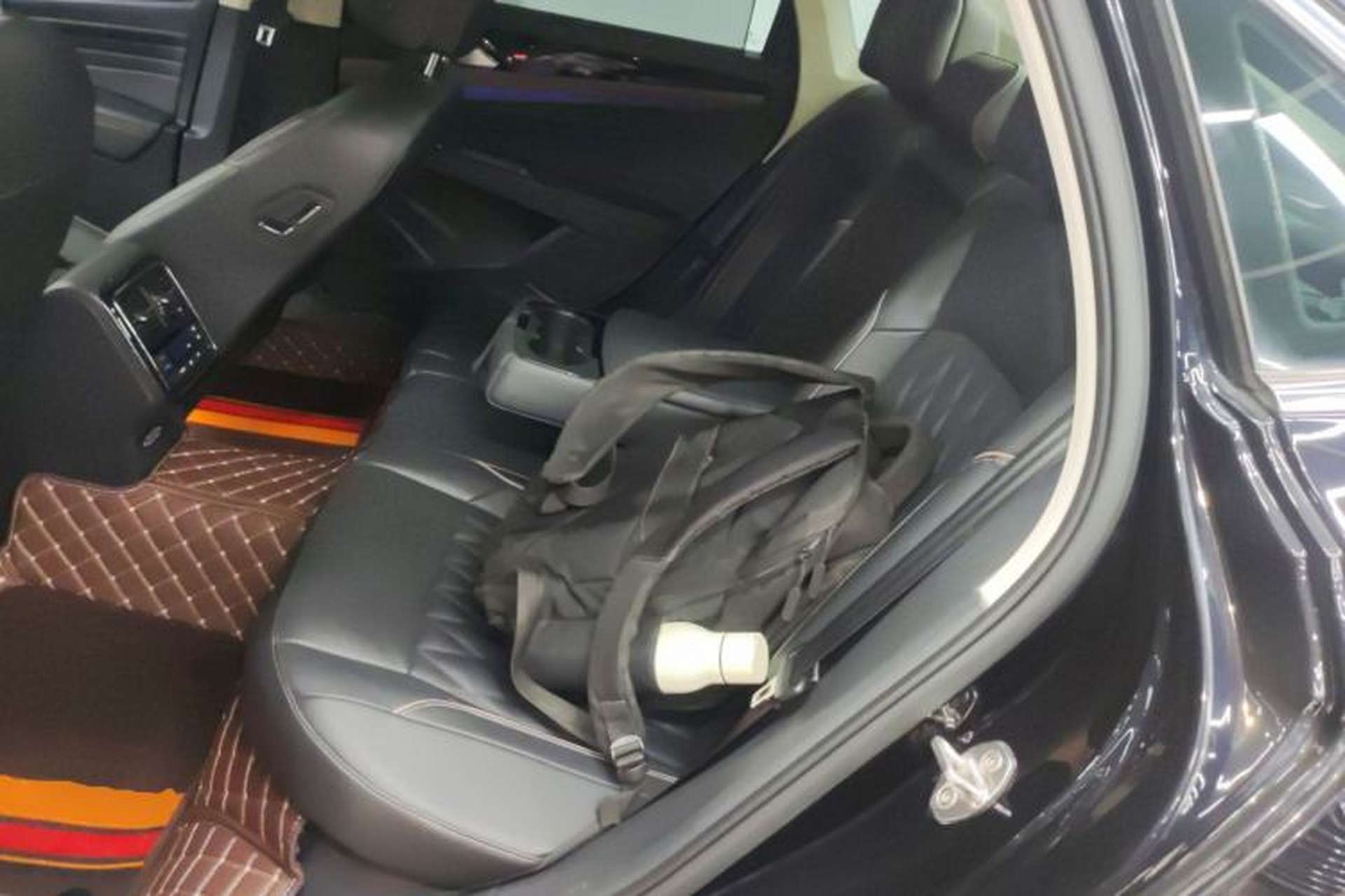 Used Volkswagen Passat 2019 330TSI Luxury Edition China VI Standard Left Rear Seat