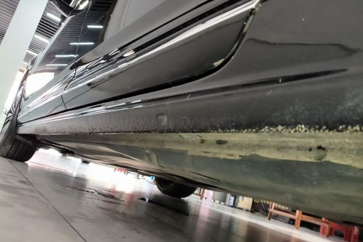 Used Volkswagen Passat 2019 380TSI Prestige Edition China VI Standard Left Side Sill