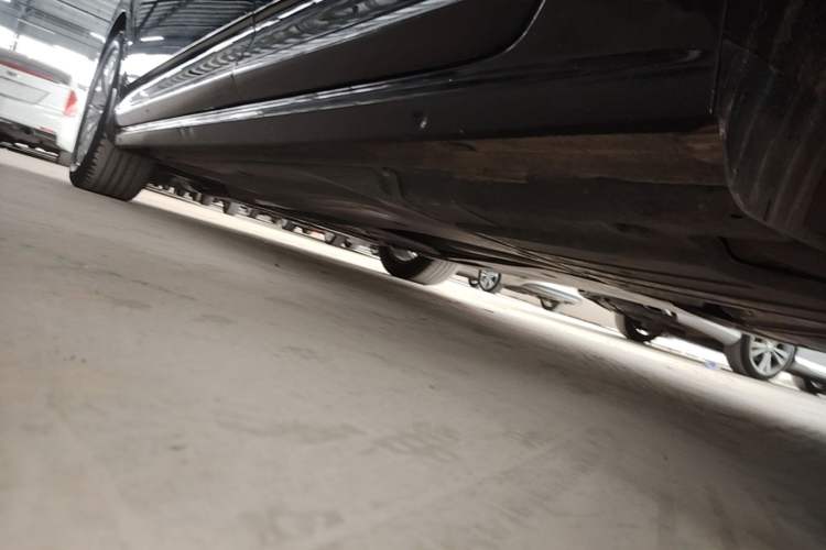 Used Volkswagen Passat 2019 330TSI Elite Edition China VI Left Side Sill