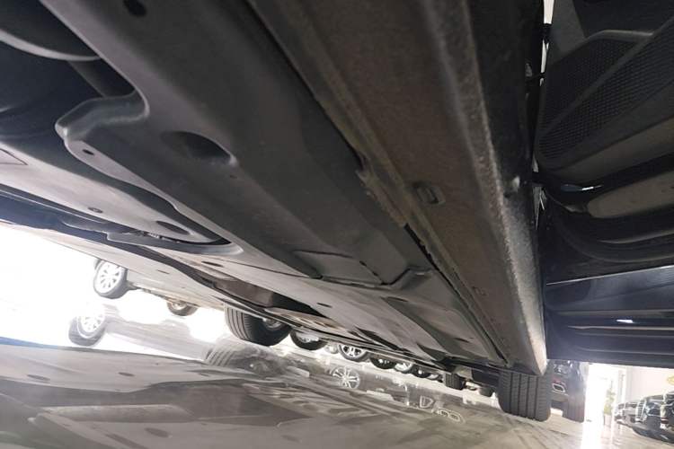 Used Volkswagen Passat 2019 280TSI Business Edition China VI Left Side Sill