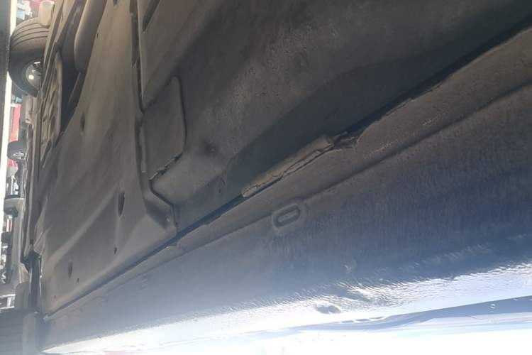 Used Volkswagen Passat 2019 380TSI Luxury Edition China VI Standard Left Side Sill