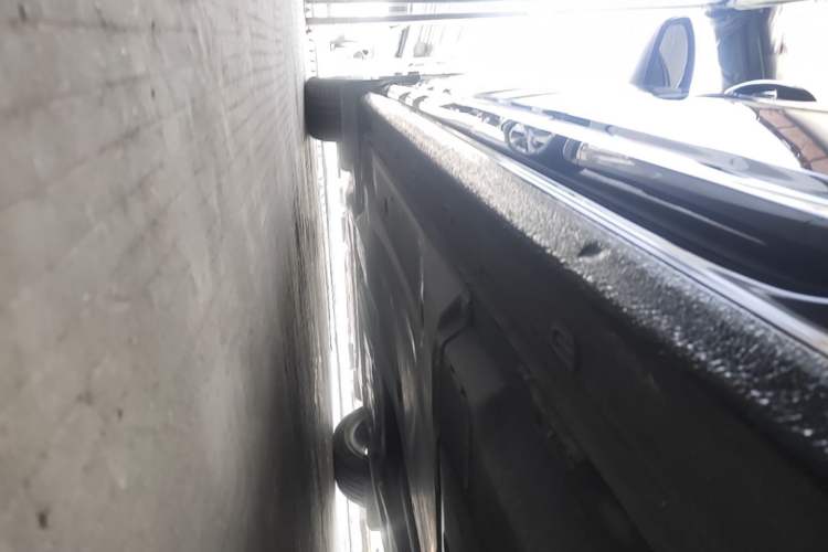 Used Volkswagen Passat 2019 330TSI Elite Edition China VI Left Side Sill