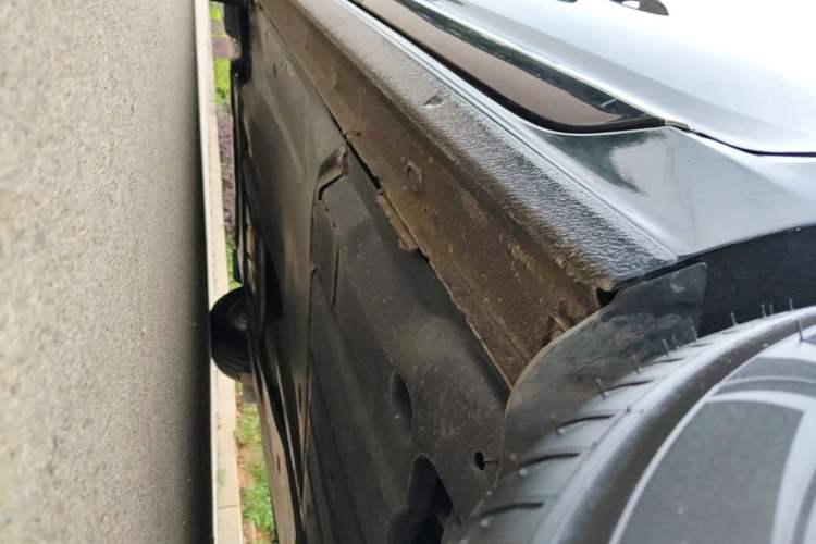 Used Volkswagen Passat 2019 330TSI Elite Edition China VI Left Side Sill