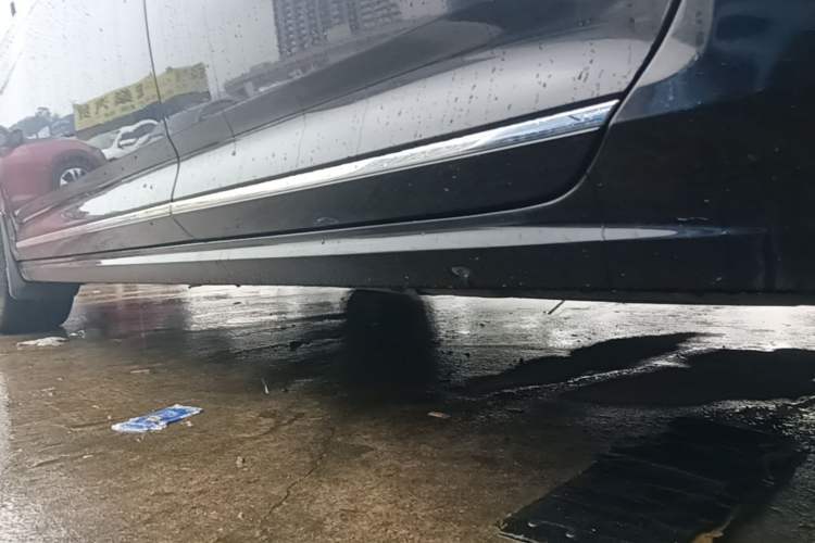 Used Volkswagen Passat 2019 330TSI Elite Edition China V Standard Left Side Sill
