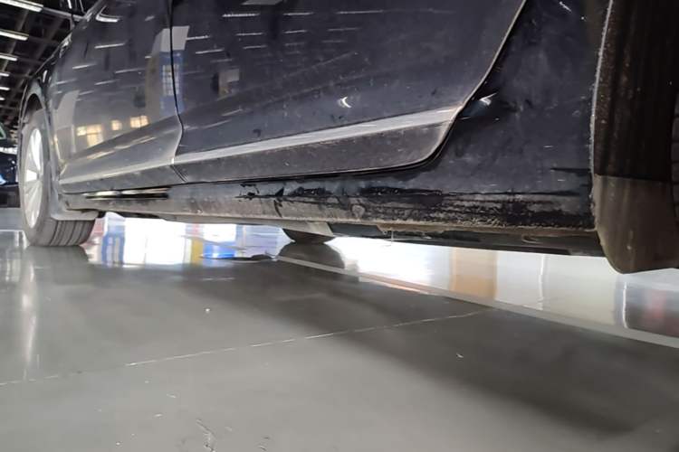 Used Volkswagen Passat 2019 280TSI Elite Edition China VI Standard Left Side Sill