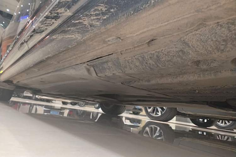 Used Volkswagen Passat 2019 330TSI Elite Edition China VI Left Side Sill