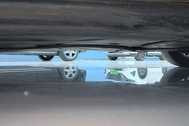 Used Volkswagen Passat 2019 280TSI Business Edition China VI Left Side Sill