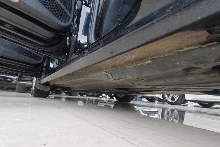 Used Volkswagen Passat 2019 330TSI Elite Edition China V Standard Left Side Sill