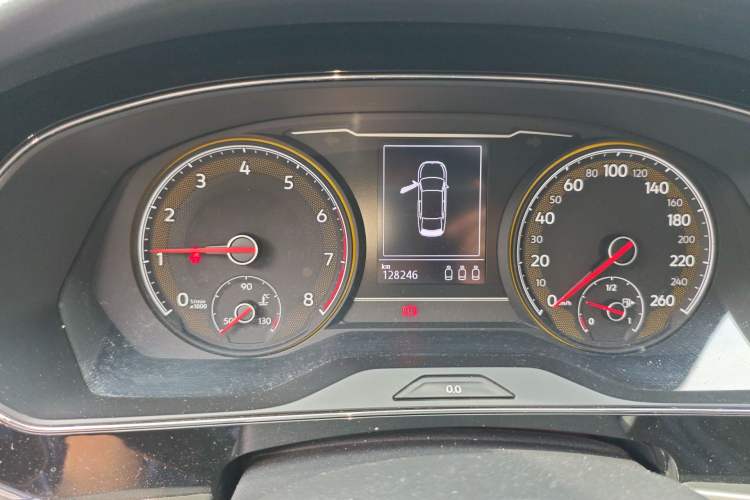 Used Volkswagen Passat 2019 280TSI Elite Edition China V Standard Odometer Close Up