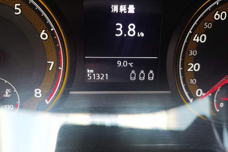 Used Volkswagen Passat 2019 330TSI Elite Edition China V Standard Odometer Close Up