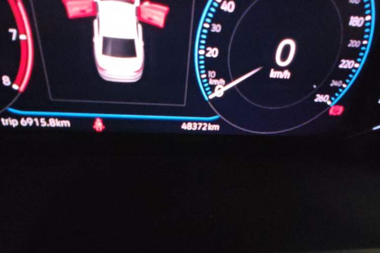 Used Volkswagen Passat 2019 330TSI Luxury Edition China V Standard Odometer Close Up