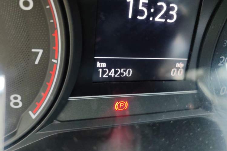 Used Volkswagen Passat 2019 330TSI Elite Edition China V Standard Odometer Close Up
