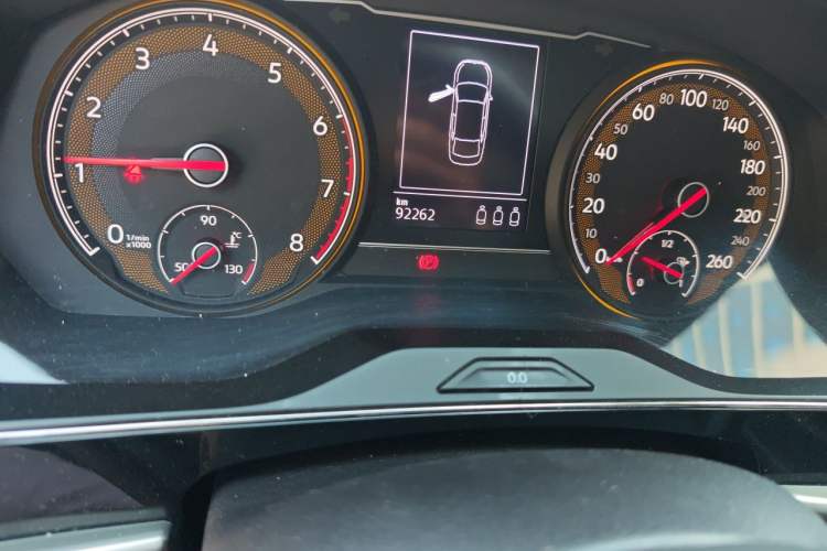 Used Volkswagen Passat 2019 330TSI Elite Edition China V Standard Odometer Close Up