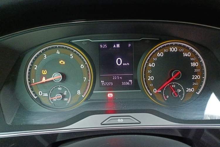 Used Volkswagen Passat 2019 330TSI Elite Edition China V Standard Odometer Close Up