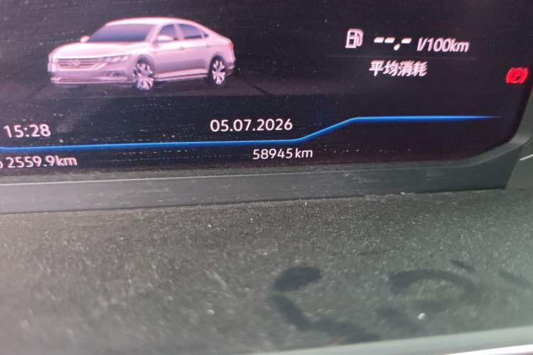 Used Volkswagen Passat 2019 330TSI Luxury Edition China VI Standard Odometer Close Up