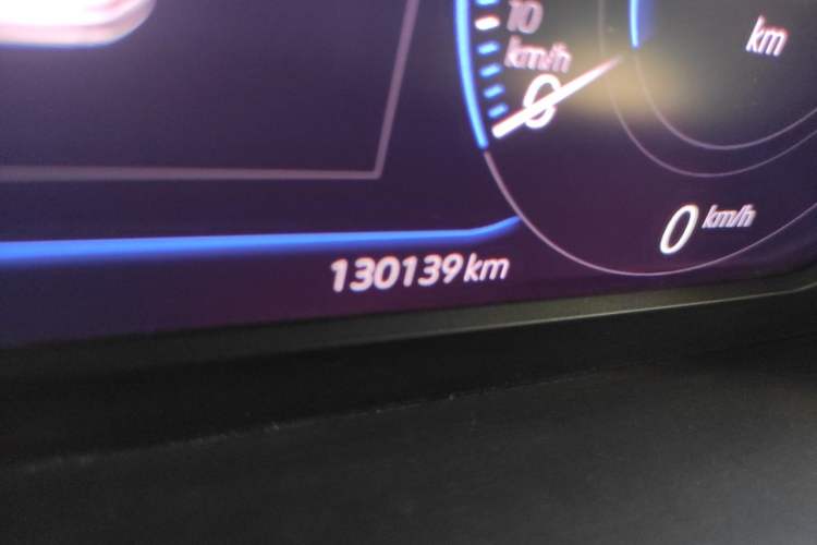 Used Volkswagen Passat 2019 330TSI Prestige Edition China V Standard Odometer Close Up