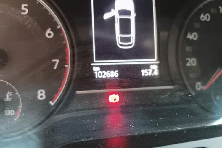 Used Volkswagen Passat 2019 280TSI Elite Edition China VI Standard Odometer Close Up