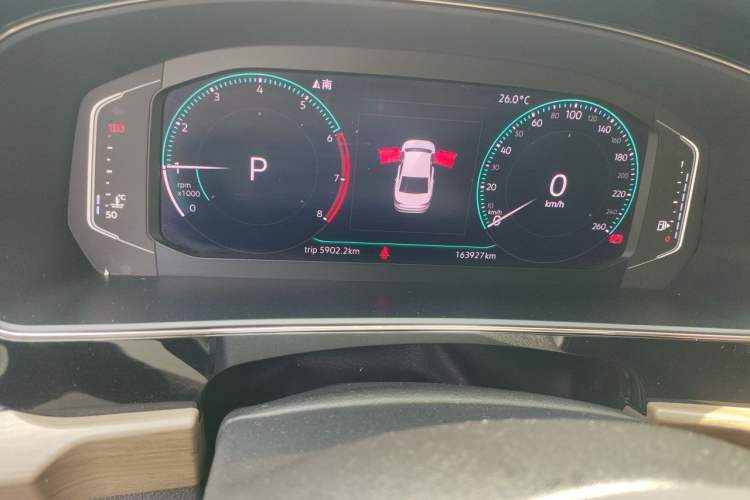 Used Volkswagen Passat 2019 330TSI Luxury Edition China V Standard Odometer Close Up