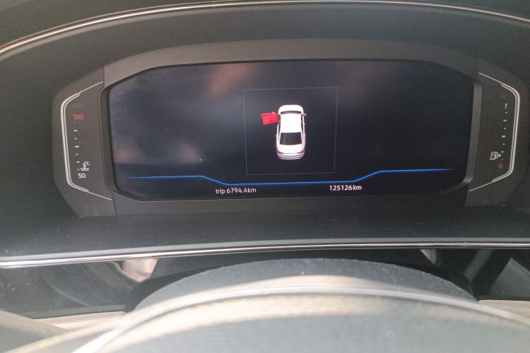 Used Volkswagen Passat 2019 380TSI Prestige Edition China VI Standard Odometer Close Up