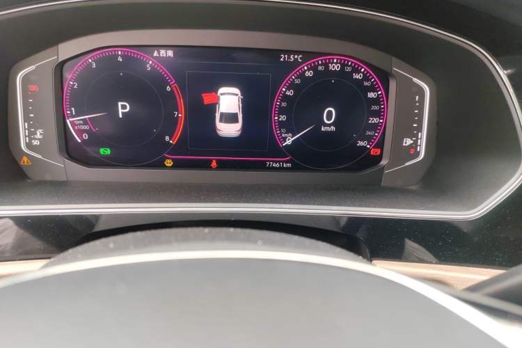 Used Volkswagen Passat 2019 330TSI Luxury Edition China VI Standard Odometer Close Up