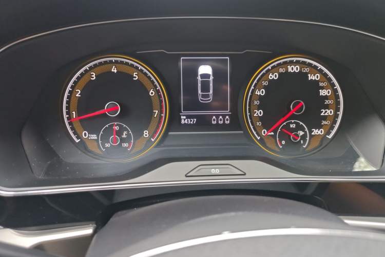 Used Volkswagen Passat 2019 330TSI Elite Edition China V Standard Odometer Close Up
