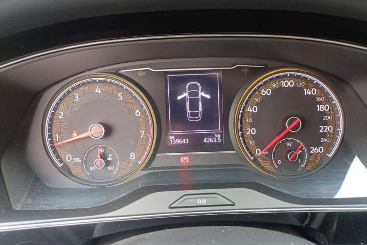 Used Volkswagen Passat 2019 330TSI Elite Edition China V Standard Odometer Close Up