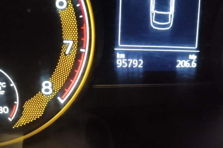 Used Volkswagen Passat 2019 330TSI Elite Edition China V Standard Odometer Close Up