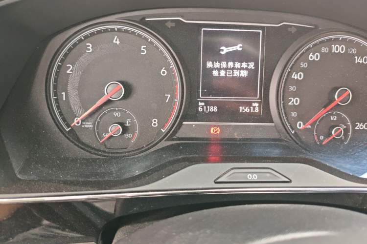Used Volkswagen Passat 2019 330TSI Elite Edition China VI Odometer Close Up