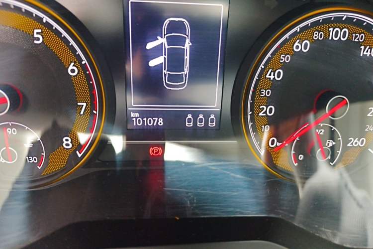 Used Volkswagen Passat 2019 330TSI Elite Edition China V Standard Odometer Close Up