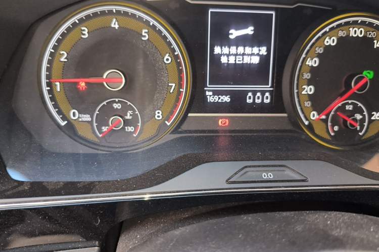 Used Volkswagen Passat 2019 280TSI Elite Edition China VI Standard Odometer Close Up