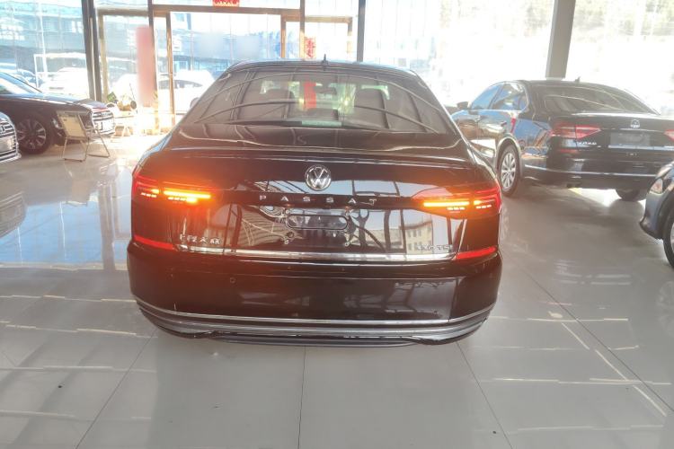Used Volkswagen Passat 2019 330TSI Luxury Edition China VI Standard Rear