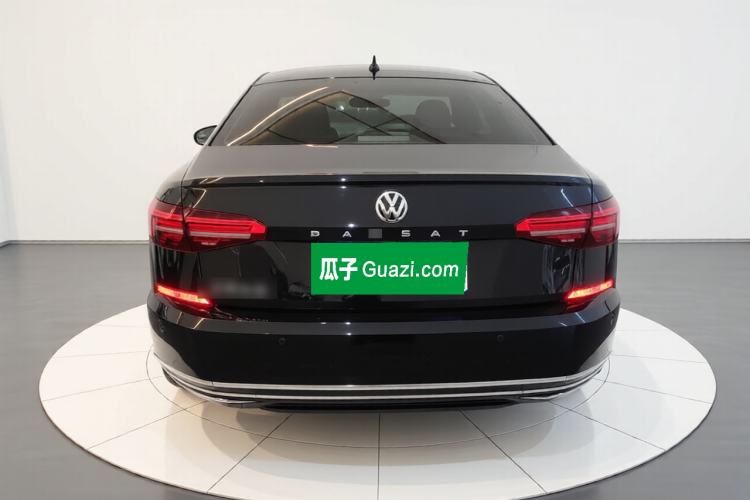 Used Volkswagen Passat 2019 330TSI Elite Edition China VI Rear