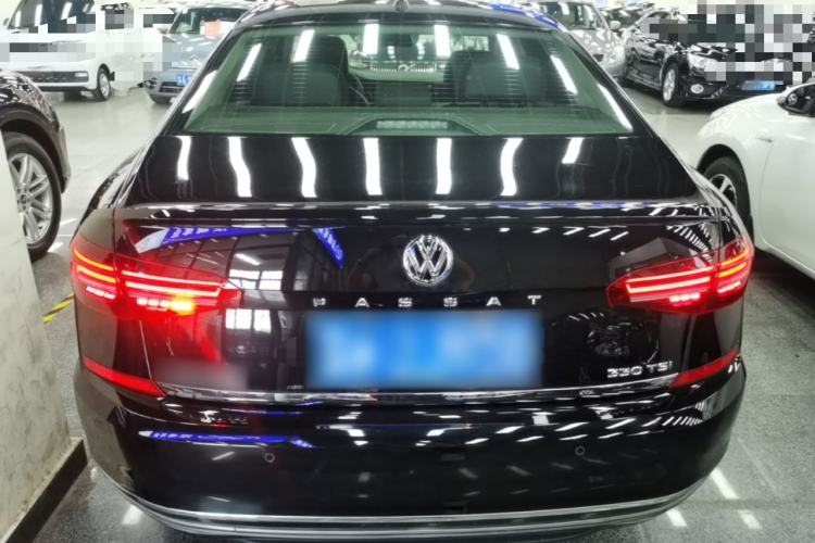 Used Volkswagen Passat 2019 330TSI Luxury Edition China VI Standard Rear