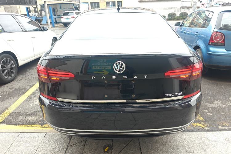 Used Volkswagen Passat 2019 330TSI Elite Edition China VI Rear