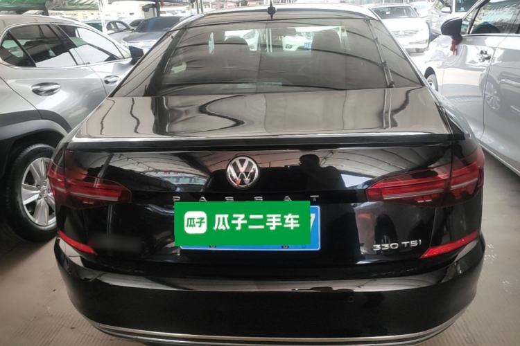 Used Volkswagen Passat 2019 330TSI Elite Edition China VI Rear