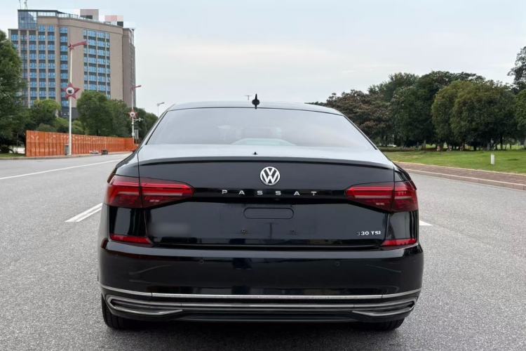 Used Volkswagen Passat 2019 330TSI Elite Edition China VI Rear