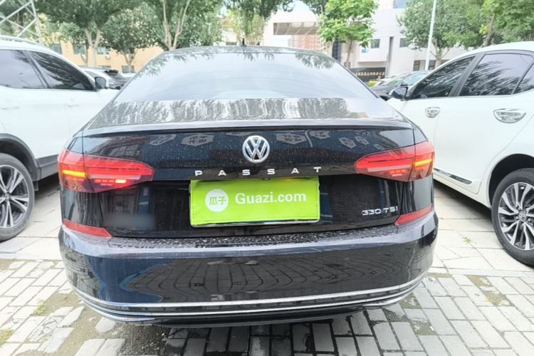 Used Volkswagen Passat 2019 330TSI Elite Edition China VI Rear
