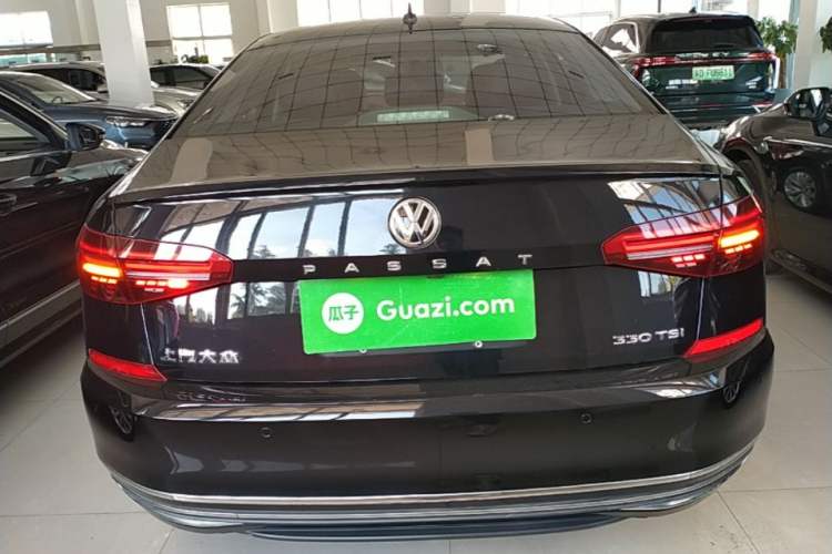 Used Volkswagen Passat 2019 330TSI Elite Edition China VI Rear