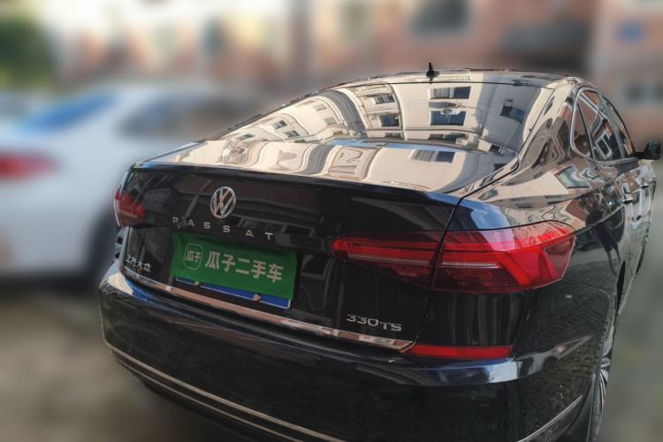 Used Volkswagen Passat 2019 330TSI Luxury Edition China VI Standard Rear