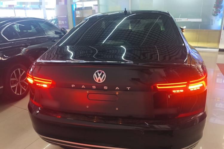 Used Volkswagen Passat 2019 330TSI Elite Edition China VI Rear