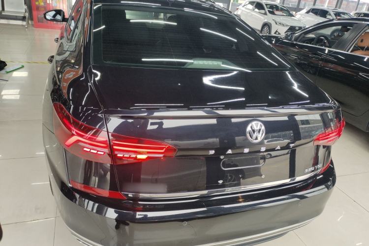 Used Volkswagen Passat 2019 330TSI Luxury Edition China VI Standard Rear