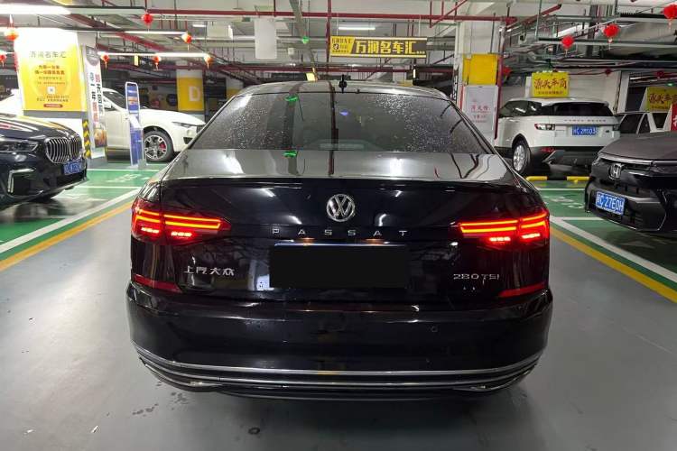 Used Volkswagen Passat 2019 280TSI Business Edition China VI Rear