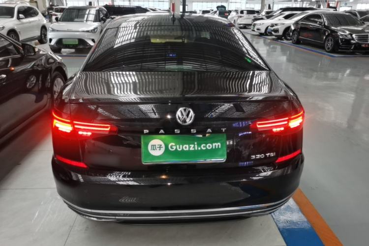 Used Volkswagen Passat 2019 280TSI Business Edition China VI Rear