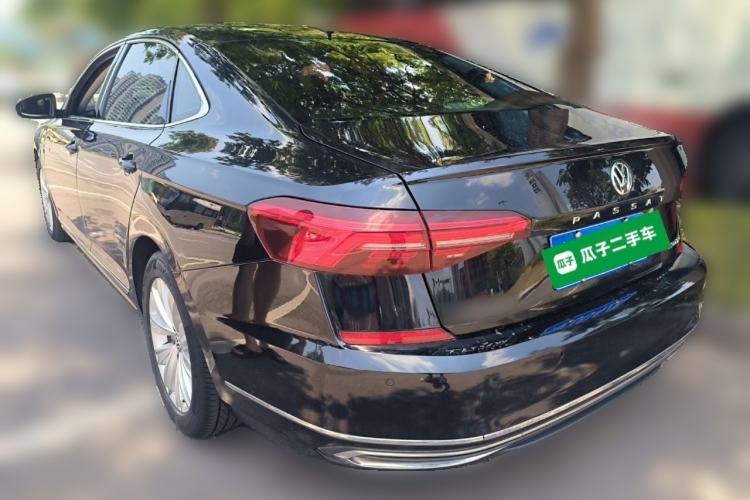 Used Volkswagen Passat 2019 330TSI Elite Edition China VI Rear Left 45 Deg