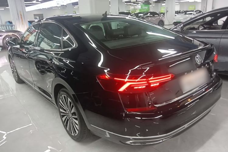 Used Volkswagen Passat 2019 330TSI Luxury Edition China V Standard Rear Left 45 Deg