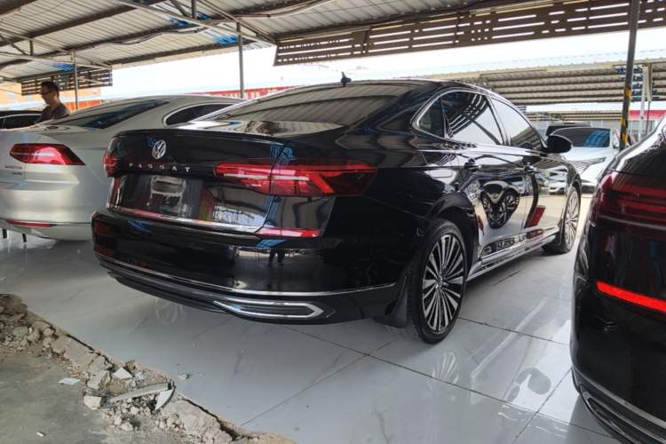 Used Volkswagen Passat 2019 330TSI Luxury Edition China VI Standard Rear Right 45 Deg